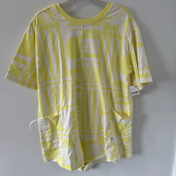 Free People Hot Shot Printed Tee Romper Sunday Market Zest NWT SMALL - Picture 6 of 7